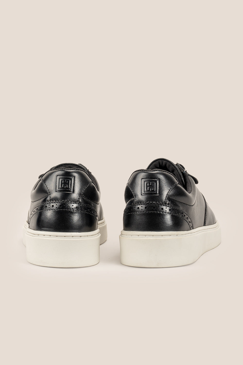 Scout Black