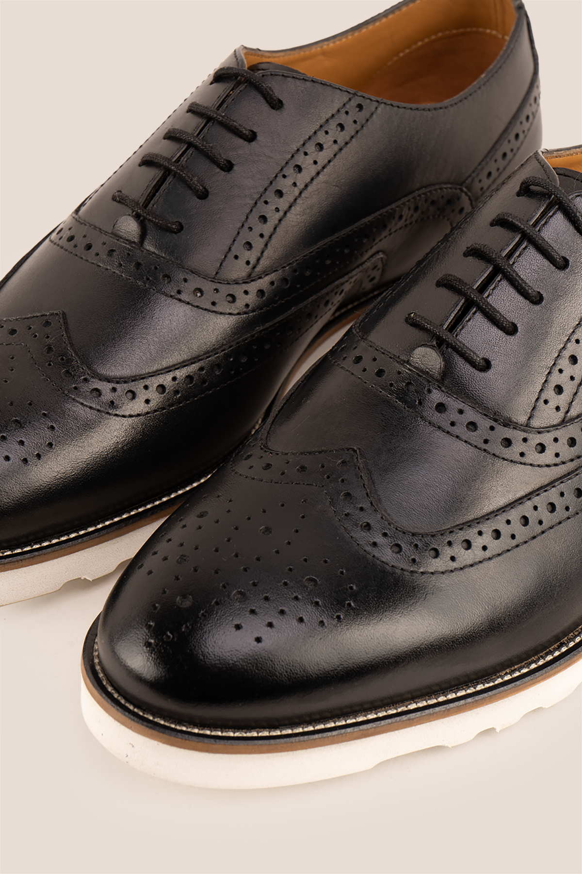Tyler II Black
