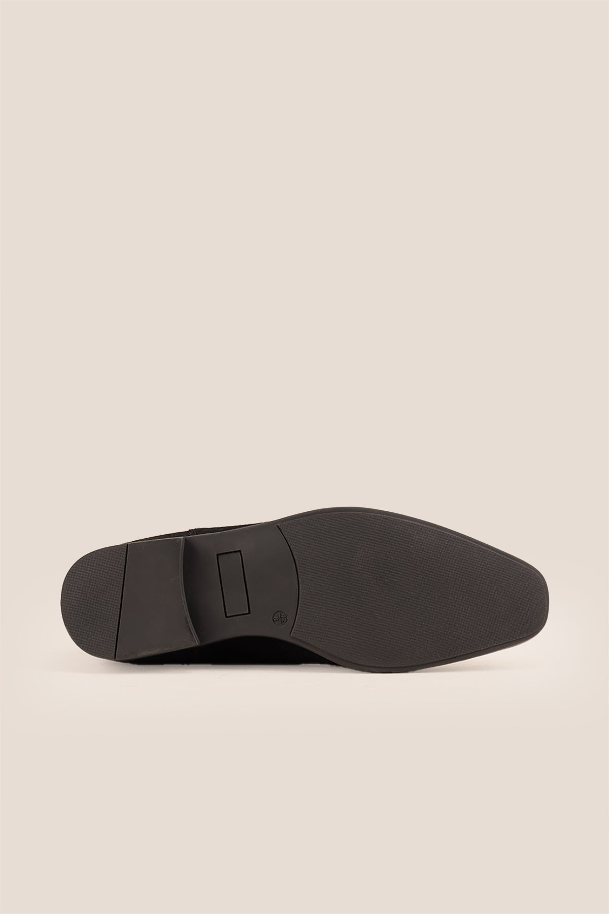 Darwin Black Suede