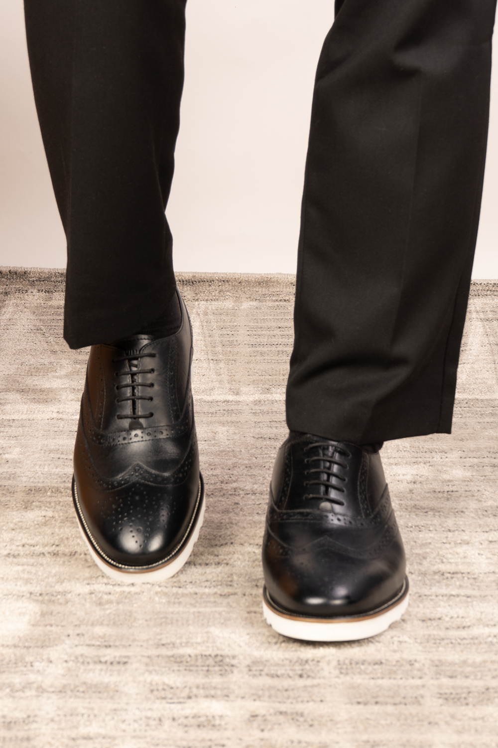 Tyler II Black