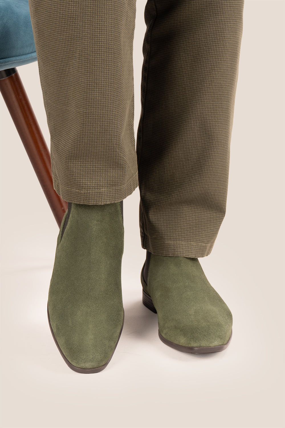 Darwin Green Suede