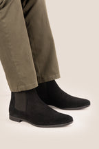 Darwin Black Suede