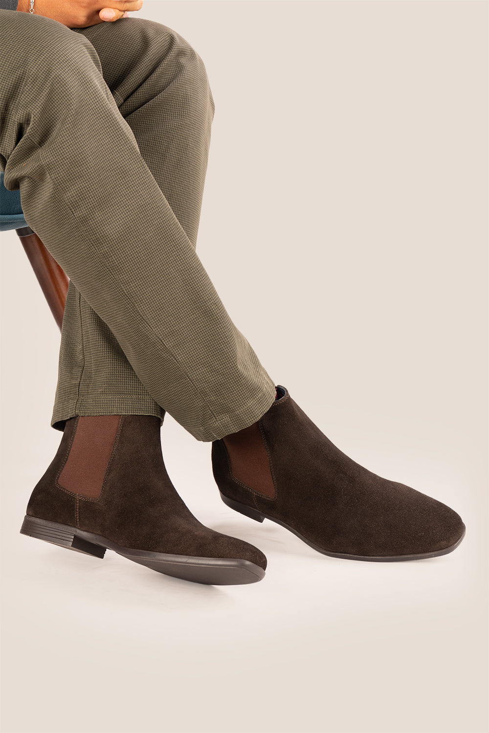 Darwin Brown Suede