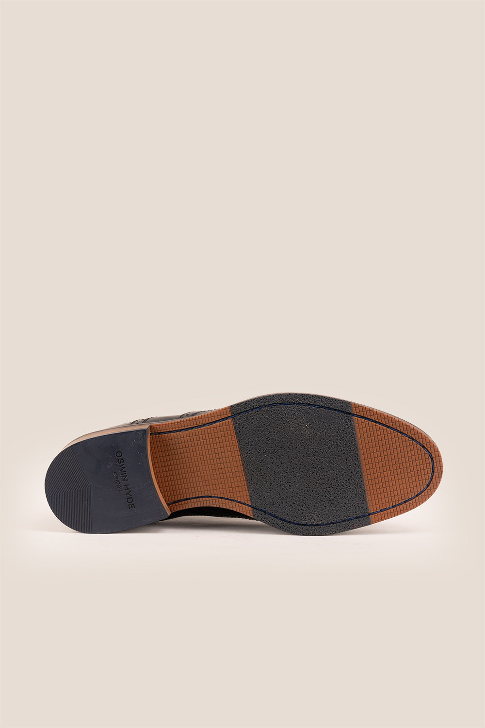 Winston Black Wide Fit