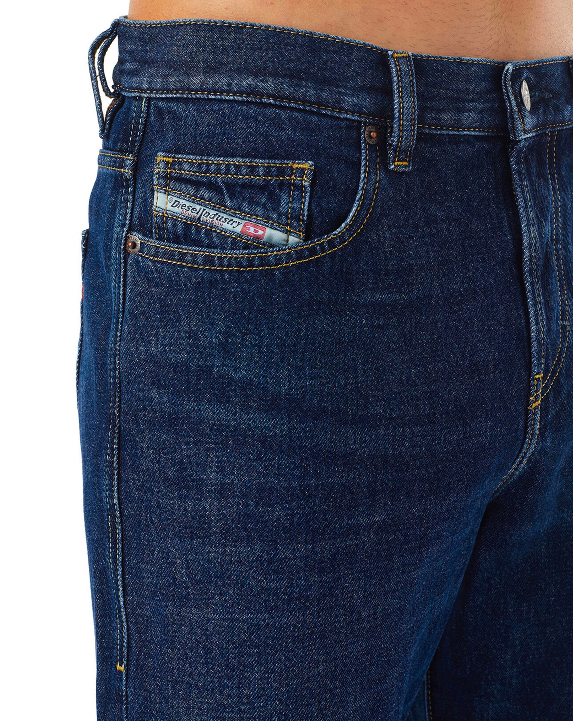 Diesel Mens D-Viker Straight Leg Regular Fit Jean Dark Blue 09C03