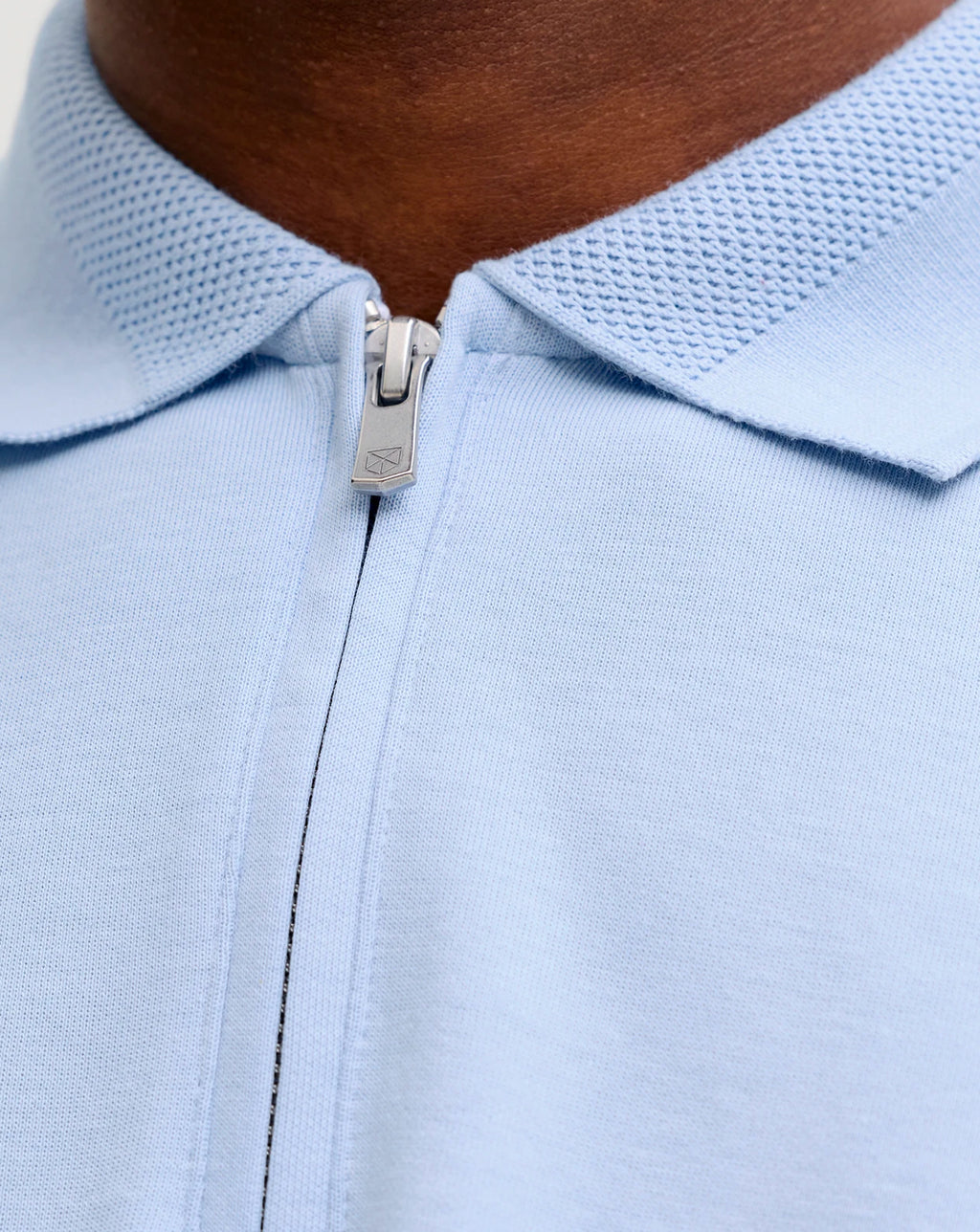 Jack & Jones JPRBLAETHAN Short Sleeve Zip polo CHAMBRAY BLUE