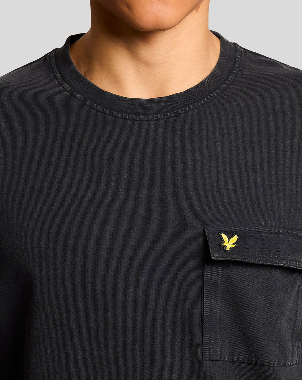 Lyle & Scott Cargo Pocket T-Shirt JET BLACK