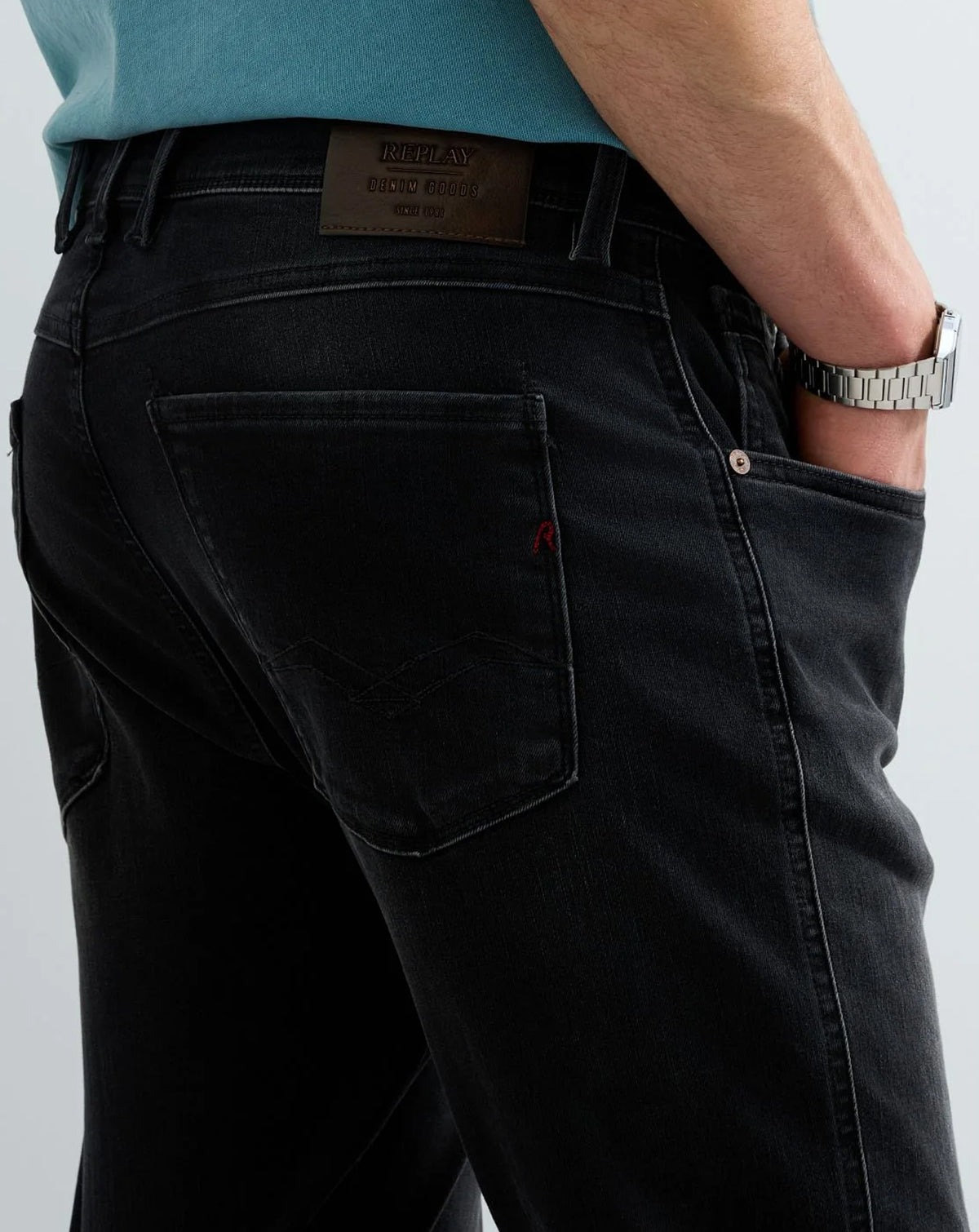 Replay Hyperflex Anbass Slim Fit Jean washed black C097